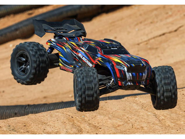 Traxxas Sledge 1:8 RTR červený s belted pneu