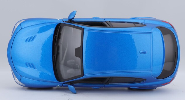 Bburago 1:24 Plus Alfa Romeo Stelvio Blau