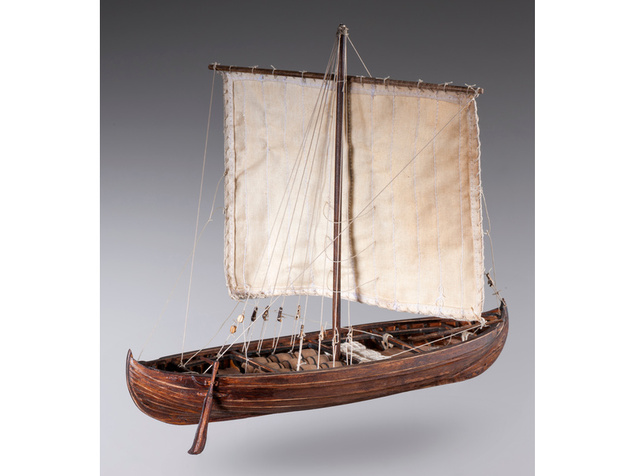 Dušok Vikingská loď Knarr 1:72 kit