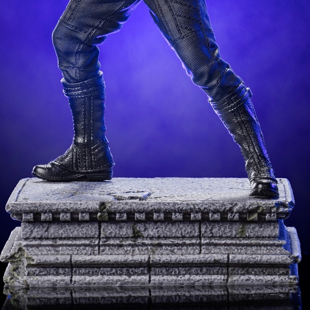 Iron Studios The Falcon and the Winter Soldier - Bucky Barnes Statue 1/10