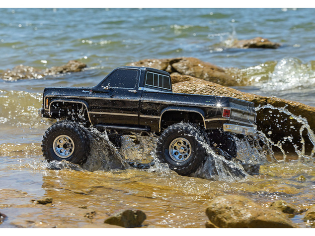 Traxxas TRX-4 Chevrolet K10 1979 1:10 RTR strieborný