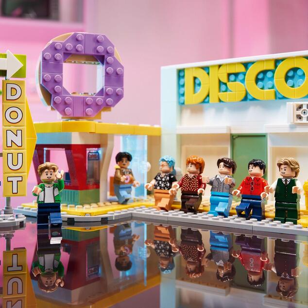 LEGO® Ideas 21339 BTS Dynamite