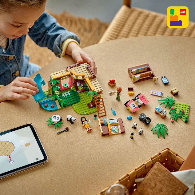 LEGO® Friends 42648 Starostlivosť o zvieratká v útulku pre pandy
