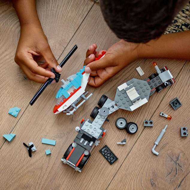LEGO® Creator 3 en 1 31146 Camion à plateau et hélicoptère