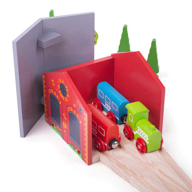 Bigjigs Rail Tehlové depo pre dvoch vláčikov
