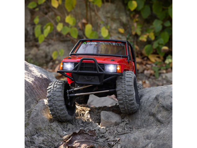 Axial SCX10 III Toyota SR5 1987 4WD RTR peščeni