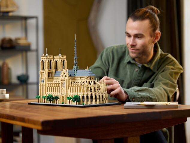 LEGO® Architecture 21061 Notre-Dame v Paríži