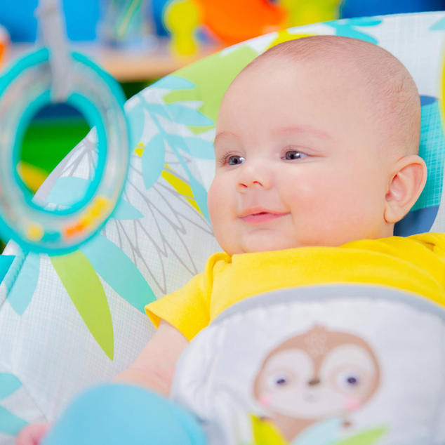 BRIGHT STARTS Вибриращ шезлонг Rainforest Vibes™ 0m+ до 9kg