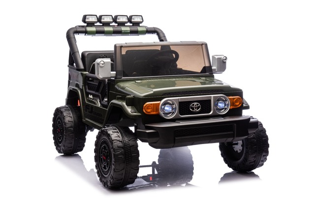 Elektrické autíčko Toyota FJ Cruiser XXL s pohonom 4x4, licencované (Dvojmiestne), zelené,