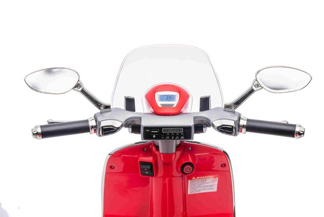 Elektrická motorka Vespa 946 aj so spätným chodom, červené, s pomocnými kolesami