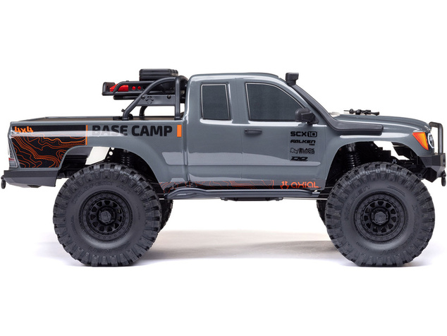 Axial SCX10 III Base Camp 4WD 1:10 RTR sivý