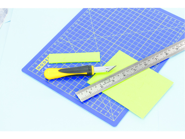 Modelcraft Set aus 3 Messern mit 13 Klingen