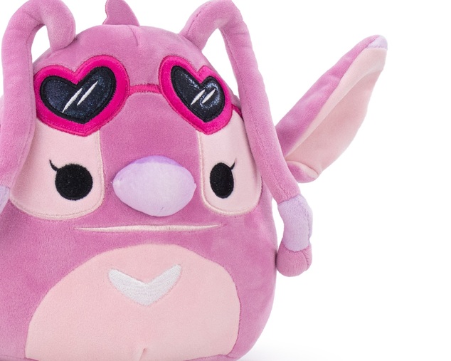 SQUISHMALLOWS Angel so slnečnými okuliarmi plyšová hračka 20cm