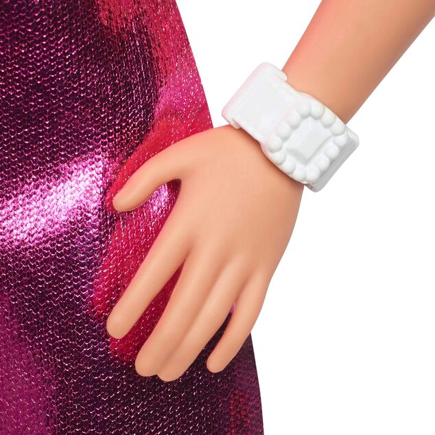 Mattel Barbie modelka Lesklé šaty so srdiečkom