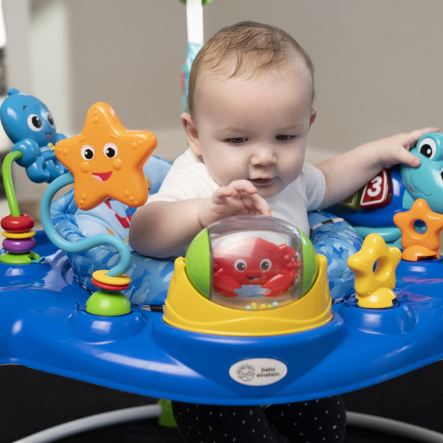 BABY EINSTEIN Skakalec Neptune’s Ocean Discovery™ 6m+ do 11kg