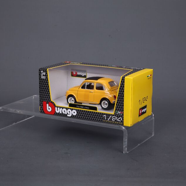 Bburago 1:24 Fiat 500 F 1965 Gelb
