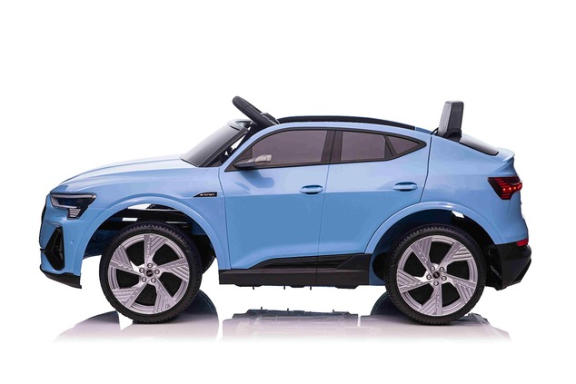 Elektrické autíčko Audi E-tron Sportback 12V, modré, široké jednomiestne sedadlo