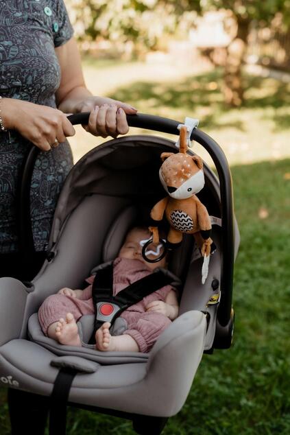 Srnka babyted naťahovací  plyš 30cm záves na postieľku/kočík