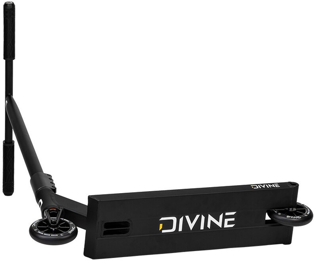 Straßenroller Divine Nyx M schwarz