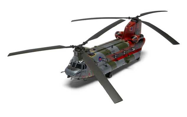 Classic Kit vrtulník A06024 - Boeing Chinook HC.1 (Late) (1:72)