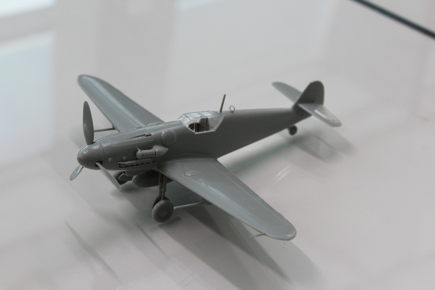 Modellbausatz Flugzeug 12321 - Messerschmitt Bf109G-6 / G-2 "JG 27" (1:48)