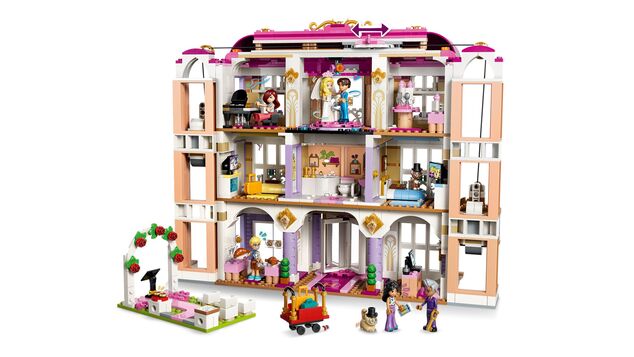 LEGO® Friends 42704 Grandhotel v mestečku Heartlake
