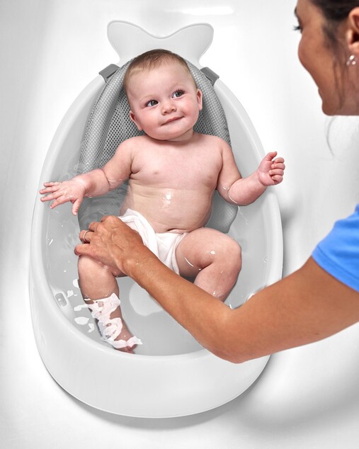 SKIP HOP Vanička s ergonomickou podložkou Moby 3 fázová biela