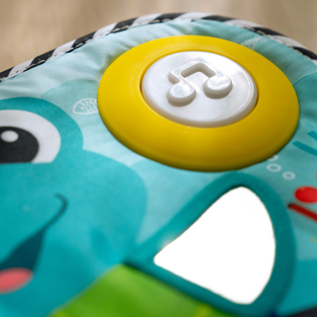 BABY EINSTEIN Klavír multifunkčný 2v1 Neptune's Kick &amp; Explore™ 0m+