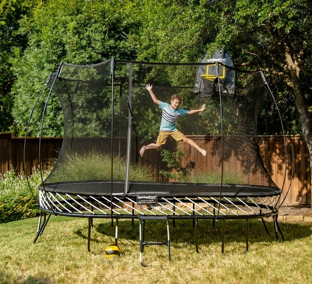 Springfree Trampoline® Medium Oval (O77) Trampolína s ochrannou sieťou, 240 × 340 cm