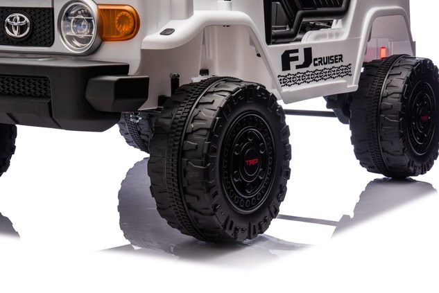 Elektrické autíčko Toyota FJ Cruiser XXL s pohonom 4x4, licencované (Dvojmiestne), biele,