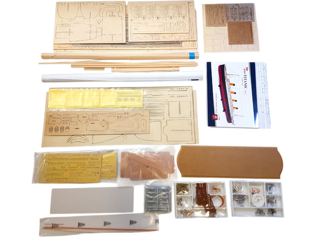 AMATI R.M.S. Titanic 1:250 kit (verzia 2025)