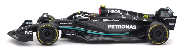 Bburago 1:24 RACE Formula F1 - Mercedes-AMG F1 W14 E (2023) #44 Lewis Hamilton with driver