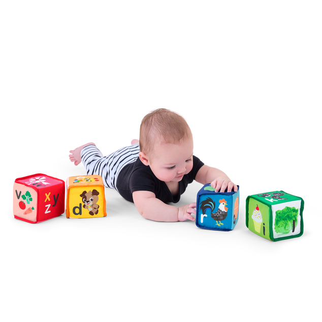 BABY EINSTEIN Textil játék kockák ábécé Alpha Stacks™ 4db, 3hó+