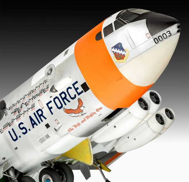 Maquette en plastique avion 03793 - B-52D Stratofortress "Édition Platine" (1:72)