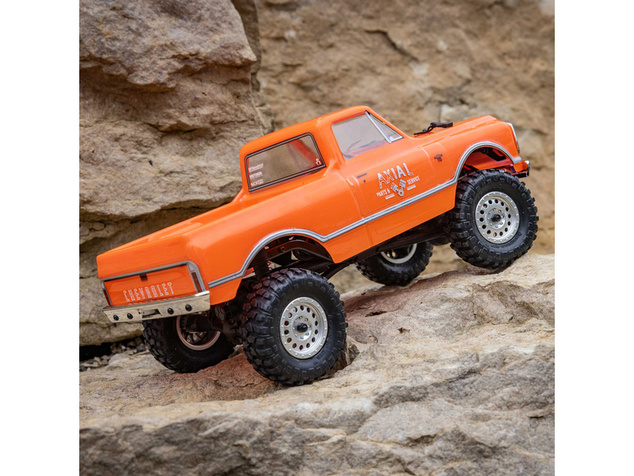 Axial SCX24 Chevrolet C10 1967 1:24 4WD RTR čierny