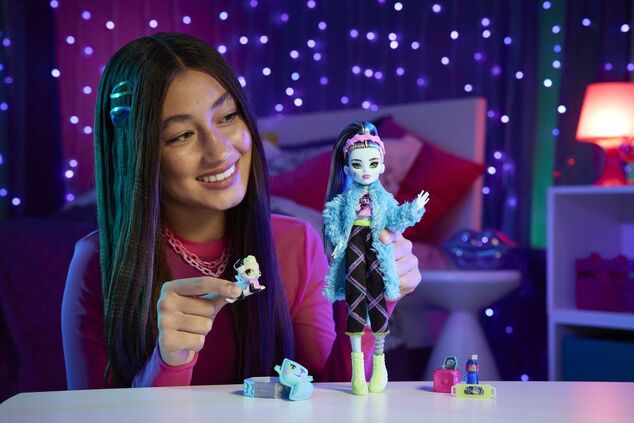 Mattel Monster High  Creepover párty bábika - Frankie