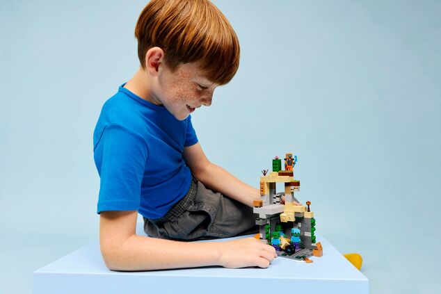 LEGO® Minecraft™ 21587 Zombie-Verlies