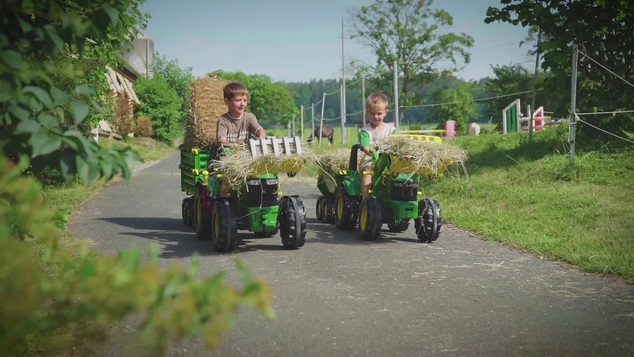 Rollytoys Šliapací traktor Rolly Junior John Deere s bagrom a nakladačom