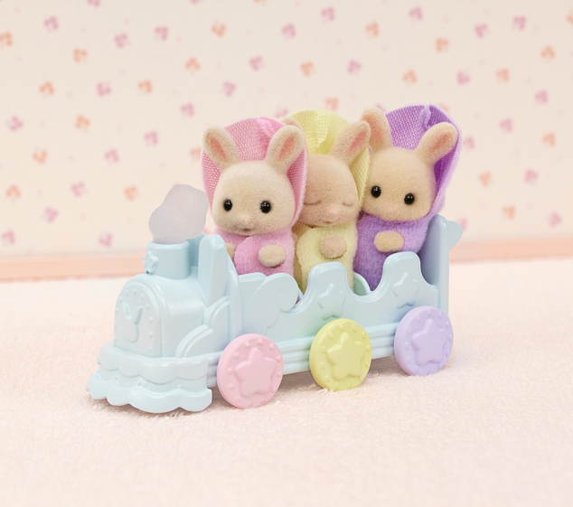 Sylvanian Families Kúpeľ trojčiat králikov