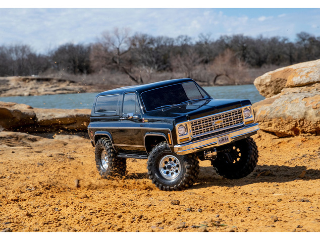 Traxxas TRX-4 Chevrolet K5 Blazer 1979 1:10 RTR čierna