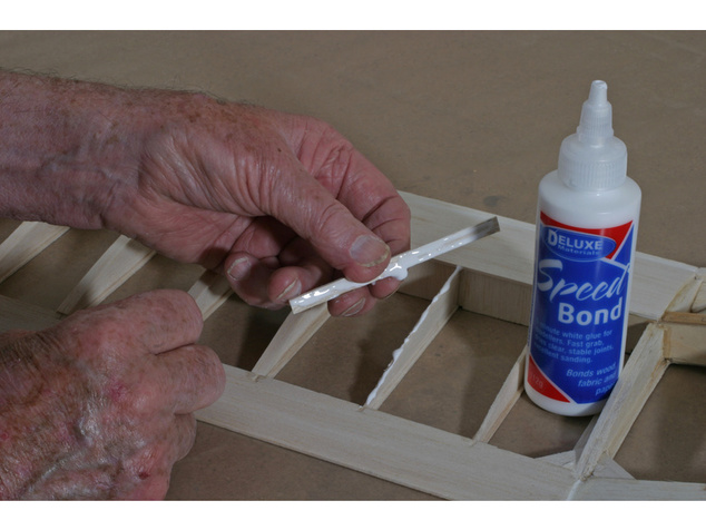 Speedbond PVA-Kleber für Holz, Papier, Sperrholz 500ml