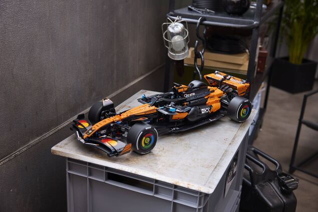 LEGO® Technic 42228 Auto McLaren MCL39 F1®