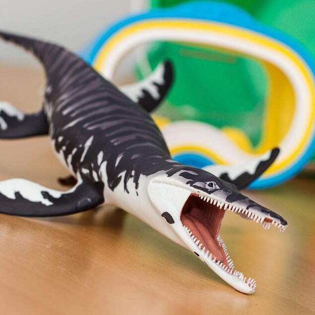 Safari® Kronosaurus dinosaurus
