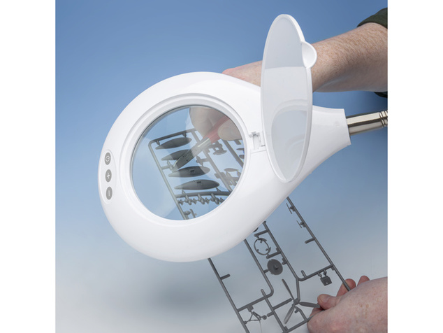 Lightcraft podlahová LED lampa s lupou a podstavcom
