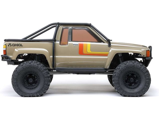 Axial SCX10 III Toyota SR5 1987 4WD RTR peščeni