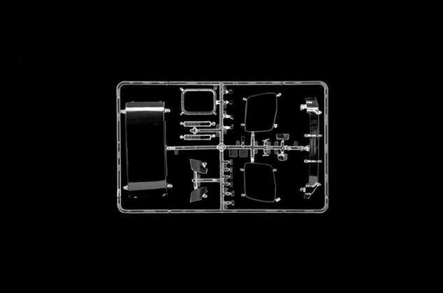 Model Kit tovornjak 3905 - Mercedes Benz Actros MP4 Gigaspace (1:24)