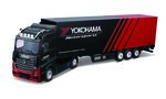 Bburago 1:43 MB Actros Gigaspace / Trailer - Yokohama