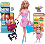 Set bábiky a dievčatka s nákupným vozíkom v supermarkete