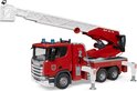 Bruder Hasičské auto Brother ScaniaSuper 560R s vodnou pumpou